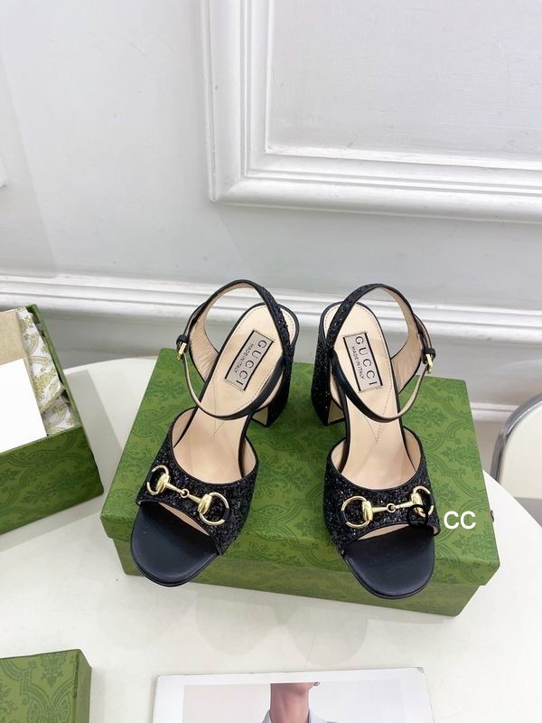 LV Women's Shoes 917